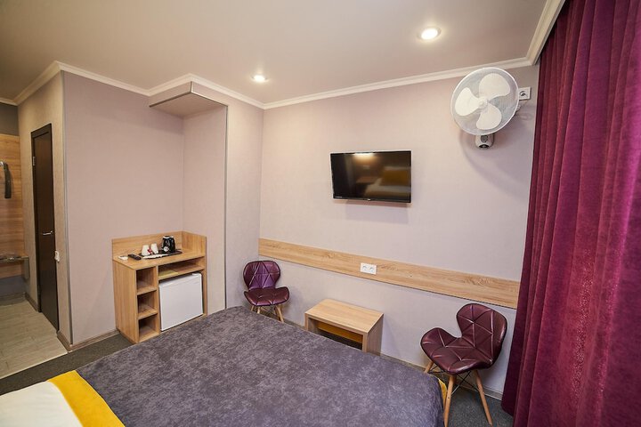 Room 9 of 54