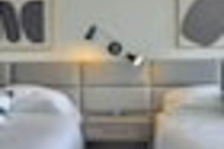 Room 35 of 99