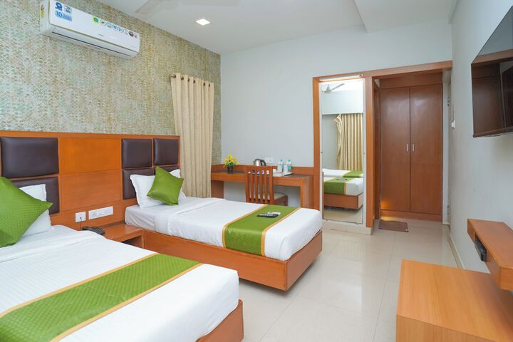 Room 8 of 35