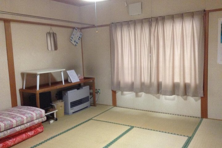 Room 8 of 39