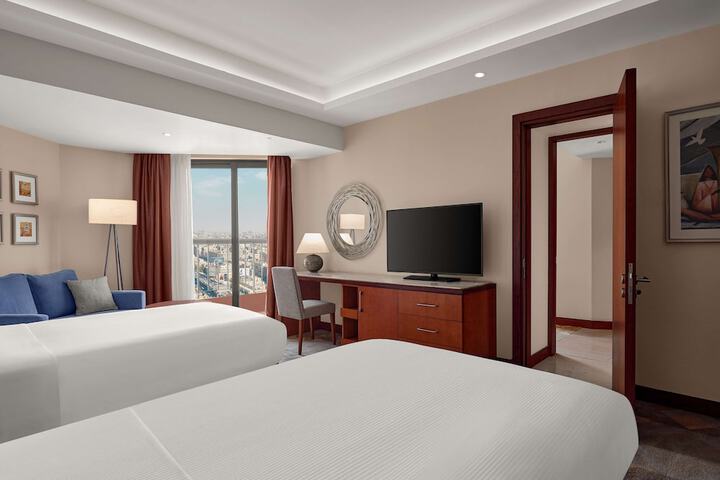 Room 36 of 125