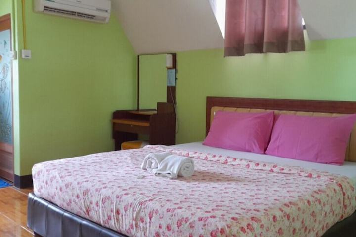 Room 14 of 42