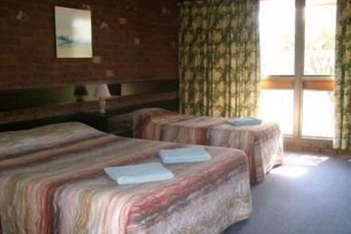 Room 3 of 50
