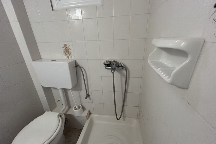 Room 18 of 20