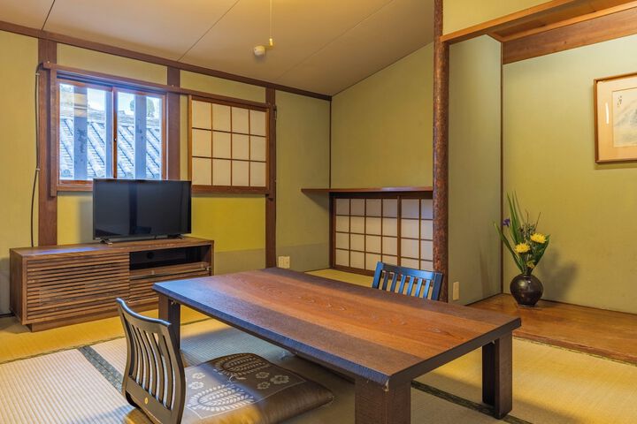 Room 15 of 71