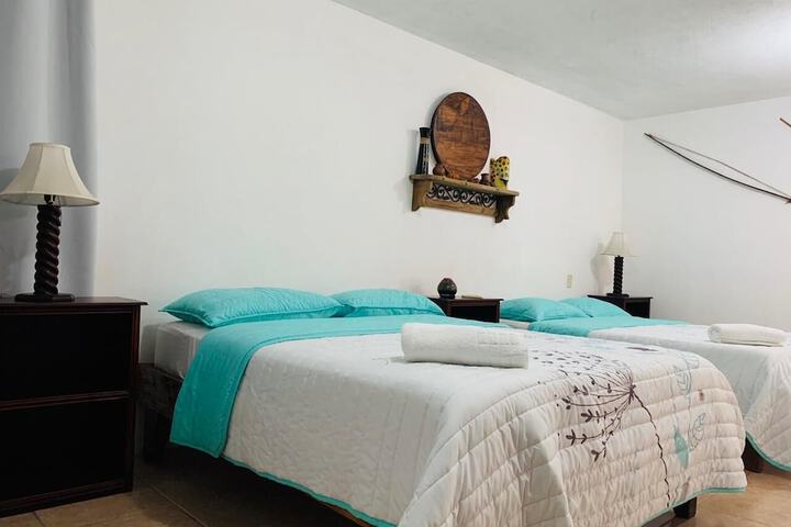 Room 4 of 90