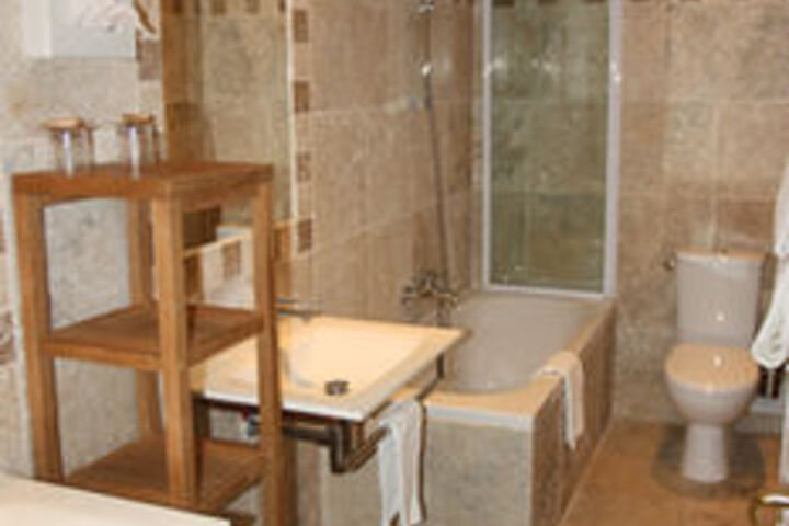 Room 2 of 46