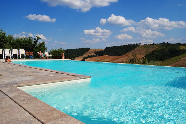 Pool 20 of 51