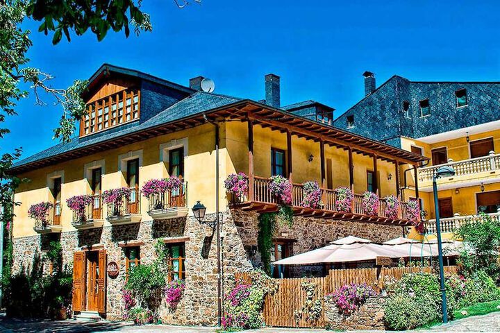 Photo of Hotel Valle del Silencio