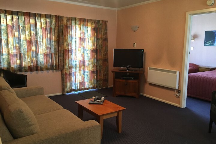 Room 28 of 52