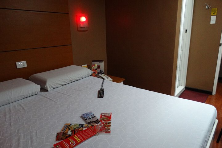 Room 5 of 48
