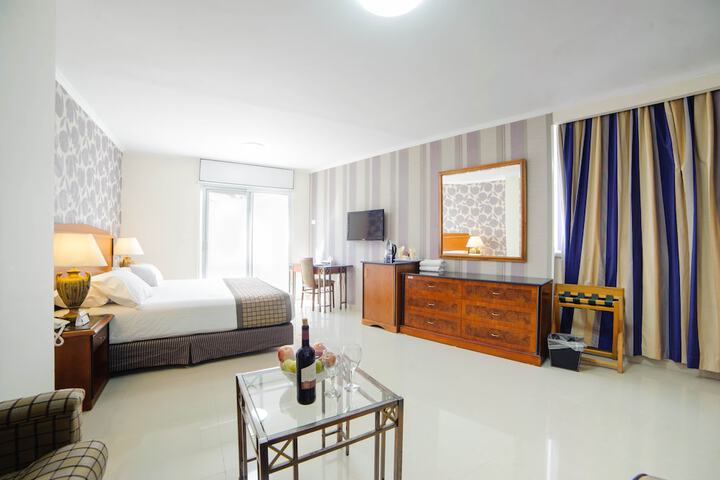 Room 13 of 29
