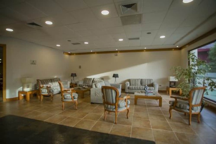 Entrance & Lobby
