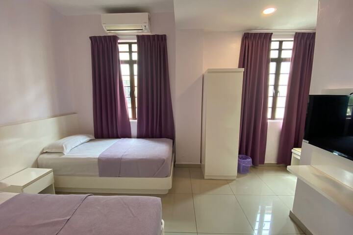 Room 3 of 27