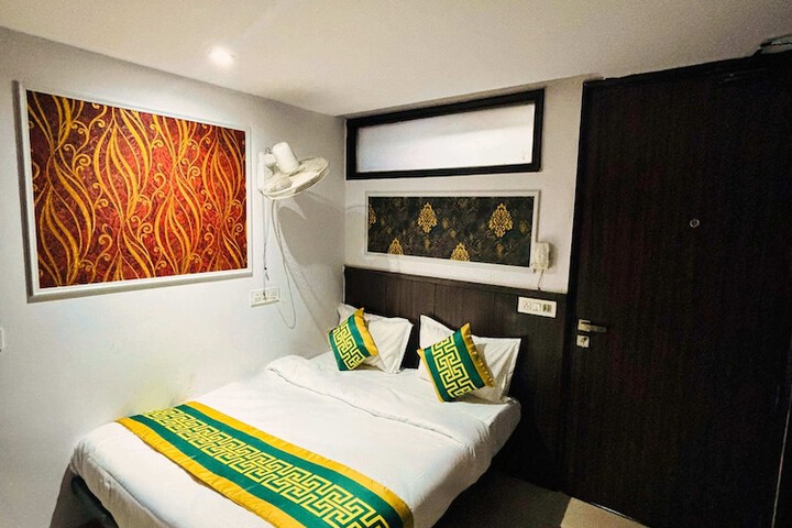 Room 22 of 27