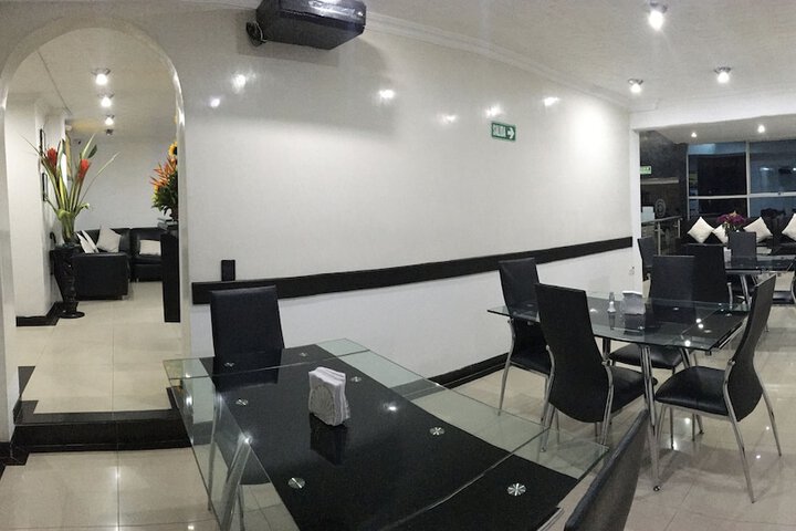 Dining Photos