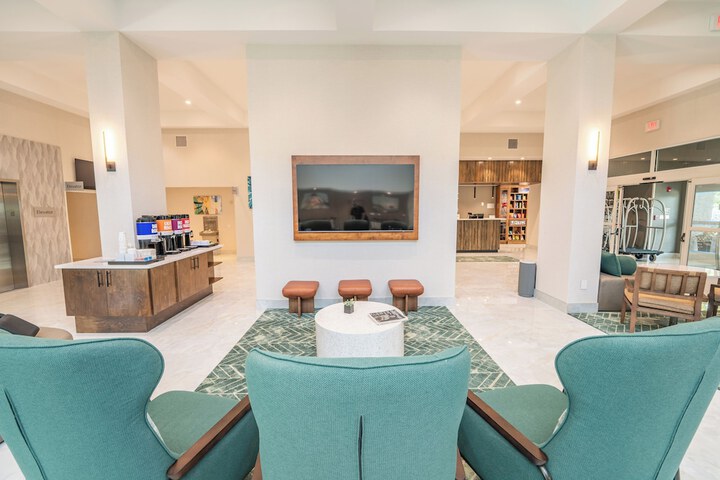 Hotel Interior 6 of 63