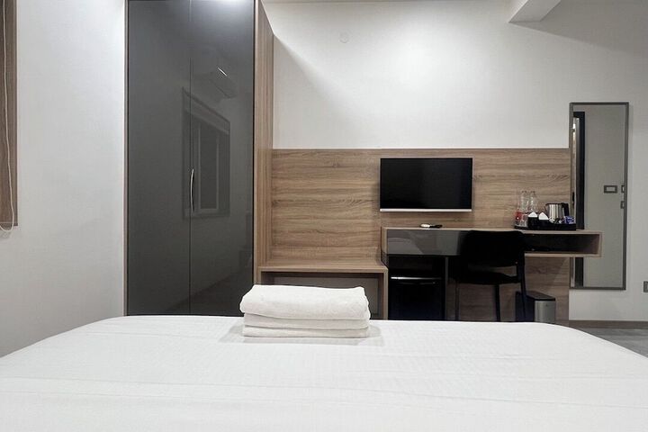 Room 36 of 64