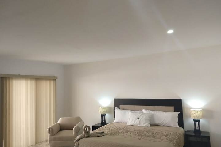 Room 13 of 42