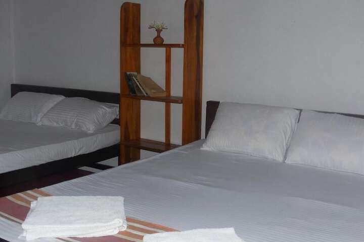 Room 16 of 30