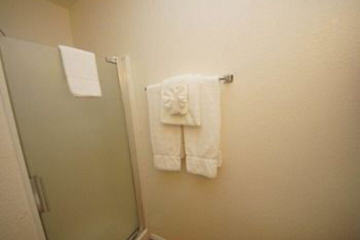 Room 11 of 137