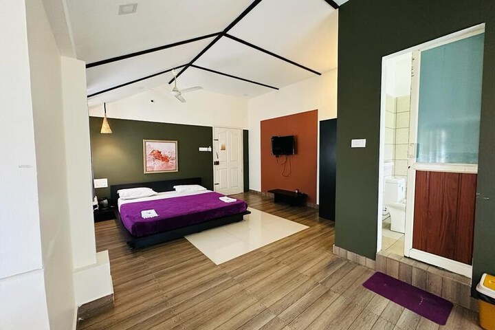 Room 27 of 59