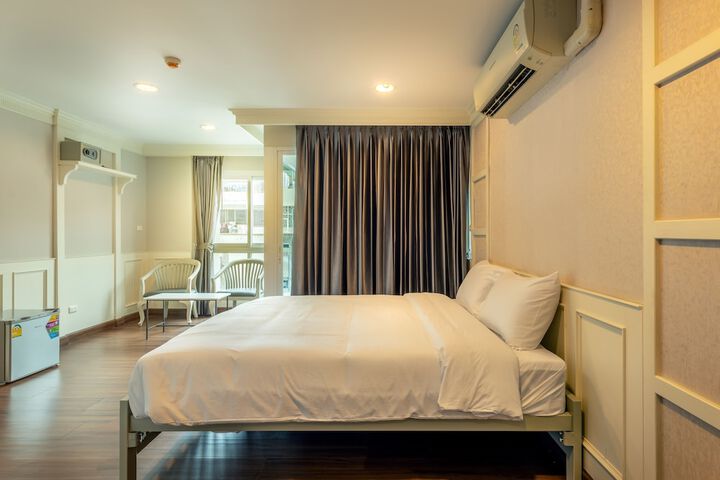 Room 33 of 73