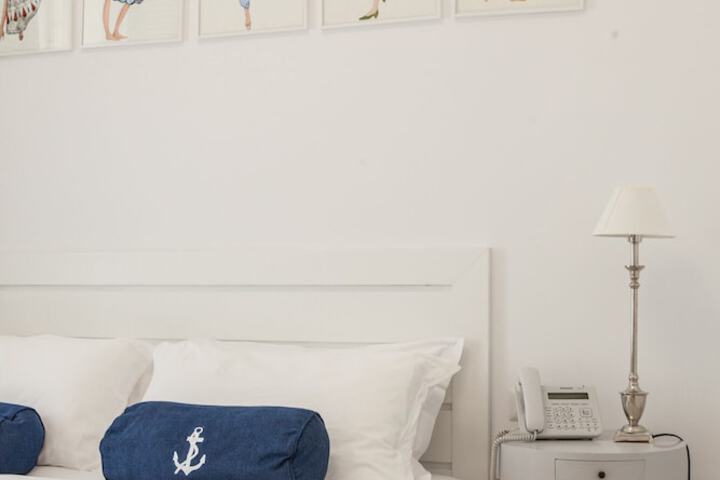 Room 26 of 89