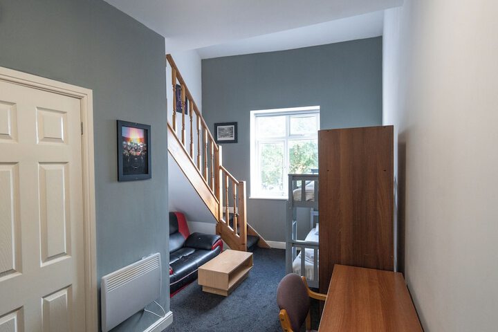 Room 32 of 57
