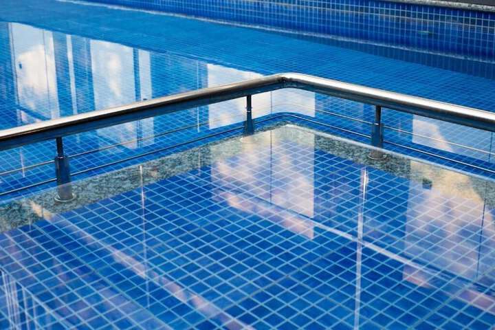 Pool 28 of 48
