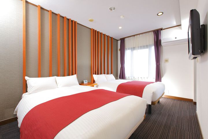 Room 13 of 41