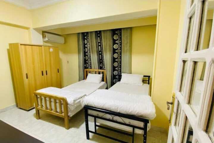 Room 7 of 114