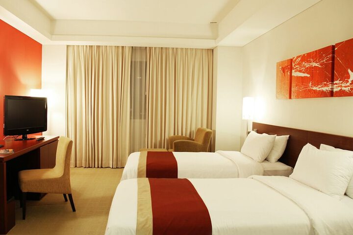 Room 14 of 96
