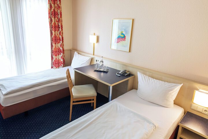 Room 21 of 63