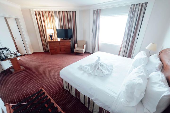 Room 53 of 263