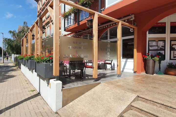 Sundeck