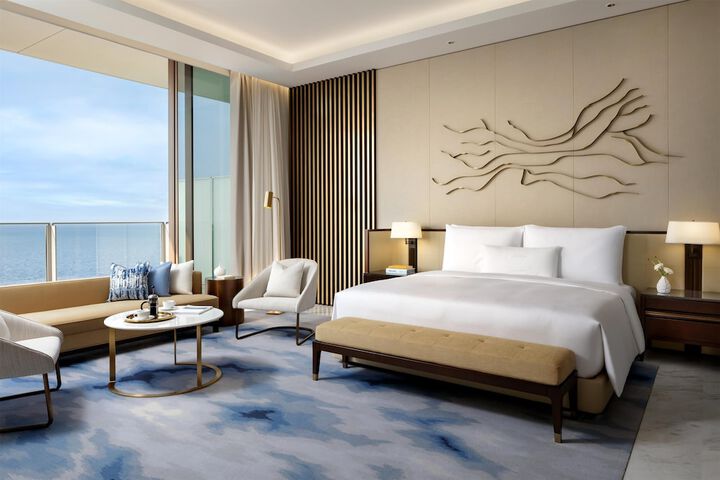 Room 17 of 212