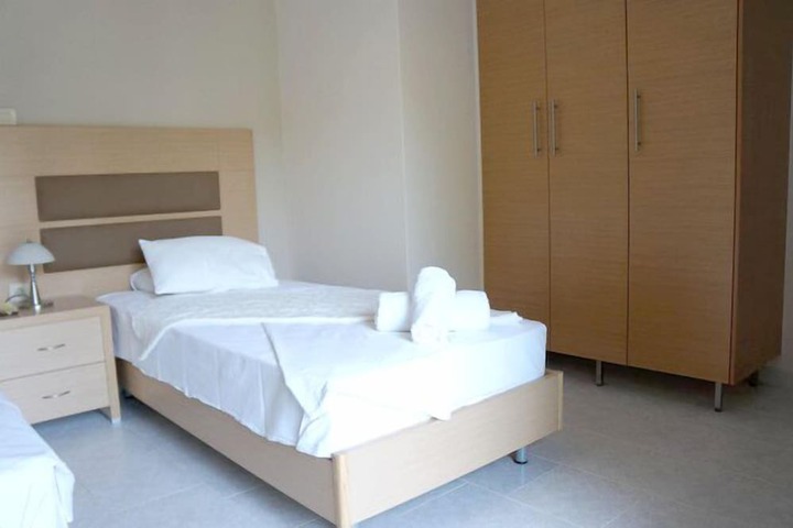 Room 5 of 35