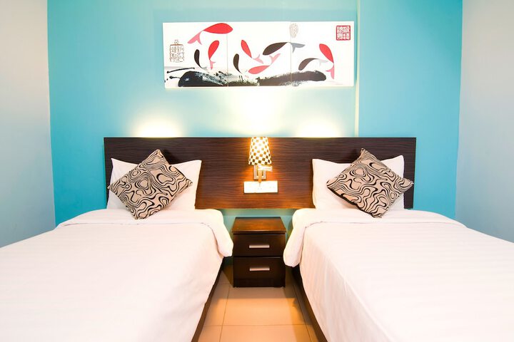 Room 6 of 26