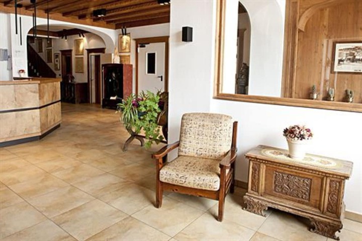 Lobby Entry