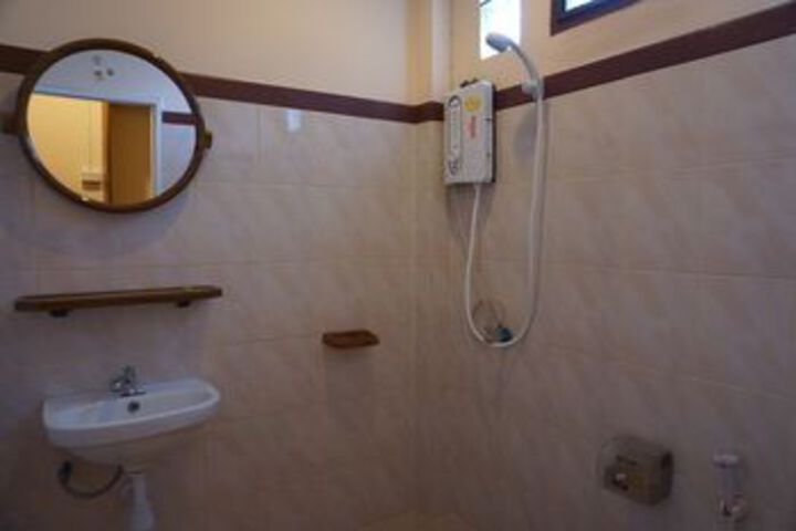 Room 3 of 31