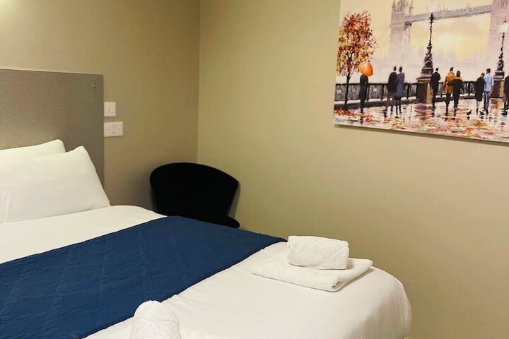 Room 35 of 91