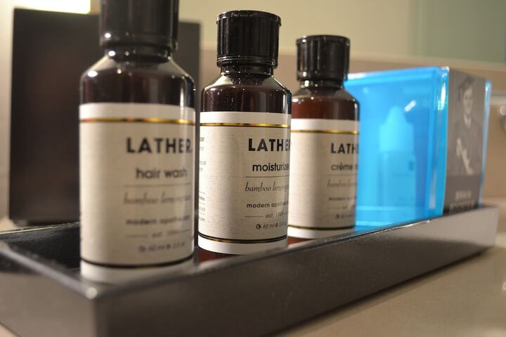 Bathroom amenities