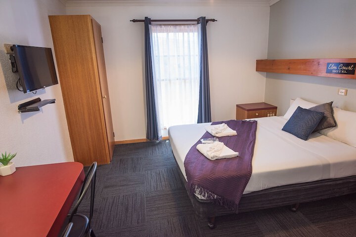 Room 29 of 65