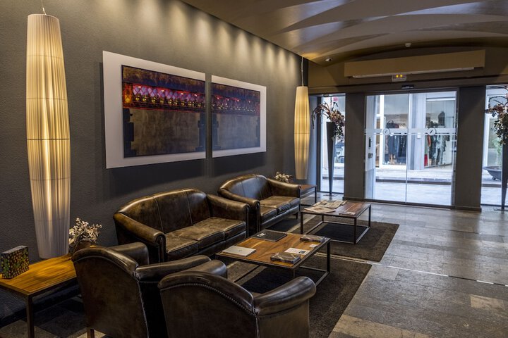 Lobby Entry