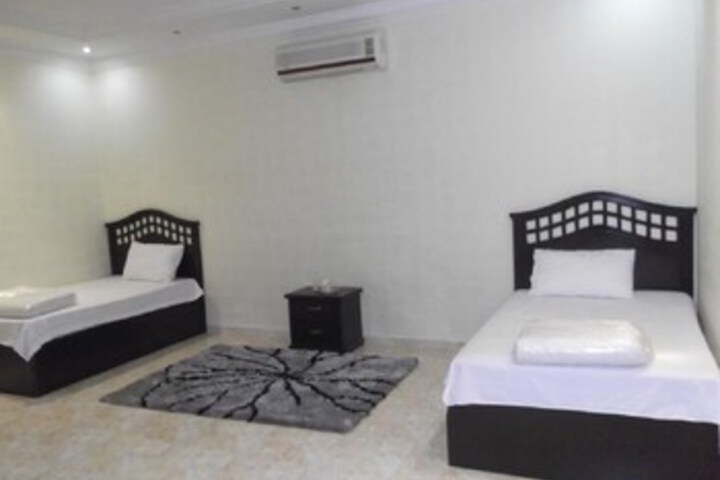 Room 2 of 16