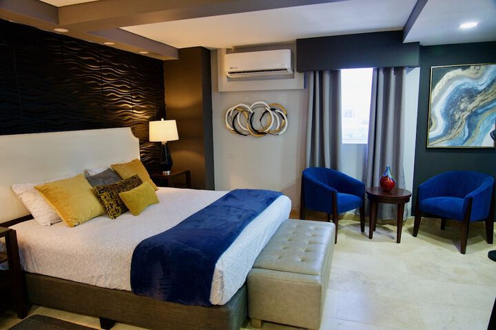 Room 3 of 159