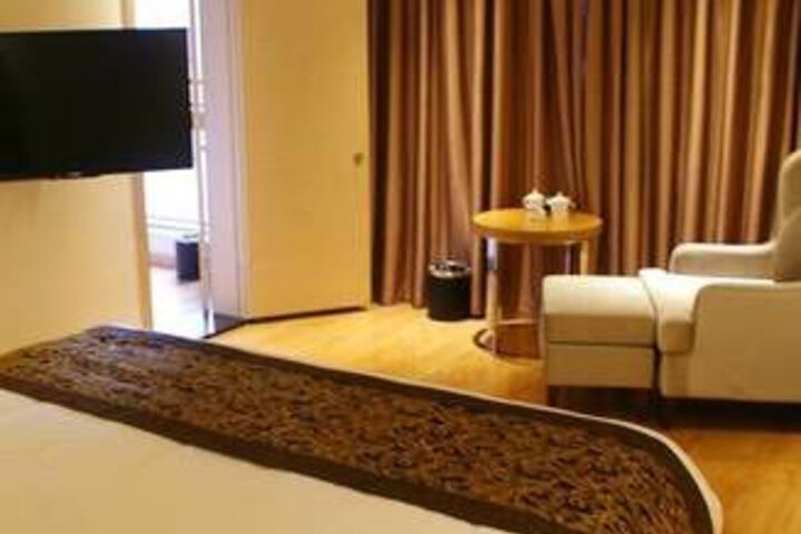 Room 22 of 46