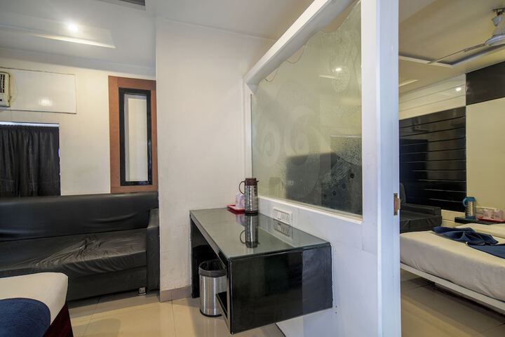 Room 30 of 49