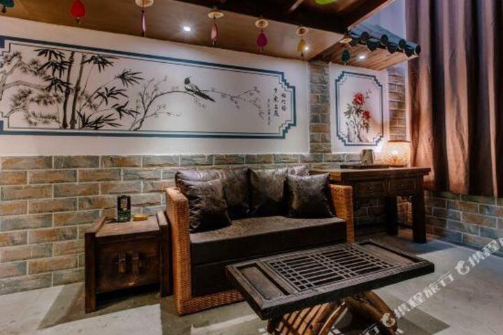 26 Life Hotel (Kunming Old Street)
